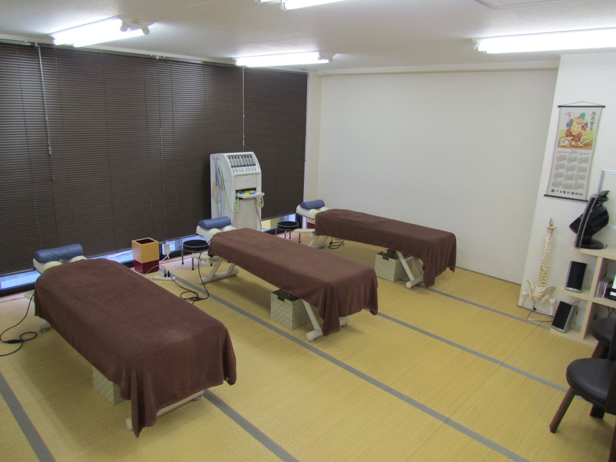 床が畳の落ち着いた院内です。
